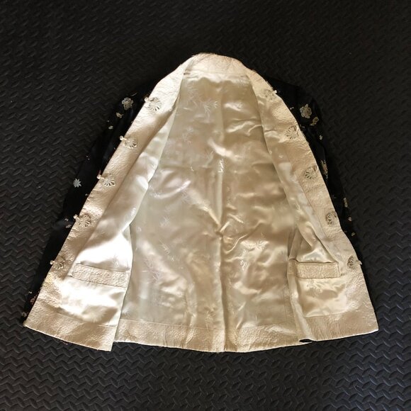 VINTAGE REVERSIBLE CHINESE SILK KIMONO JACKET WITH MANDARIN COLLAR - Picture 4 of 5